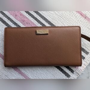 NWT Kate Spade women's bi-fold wallet Stacy Newbury Lane coffee brown WURL1601